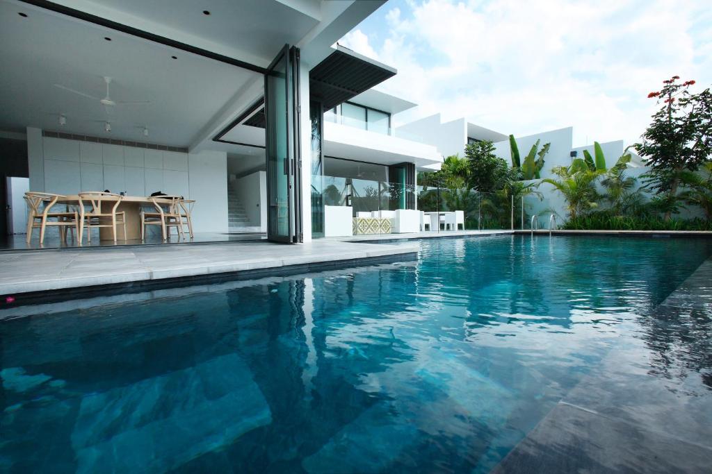 Вилла (Вилла «Премиум» с бассейном, рядом с рекой), Sanctuary Ho Tram Resort Community