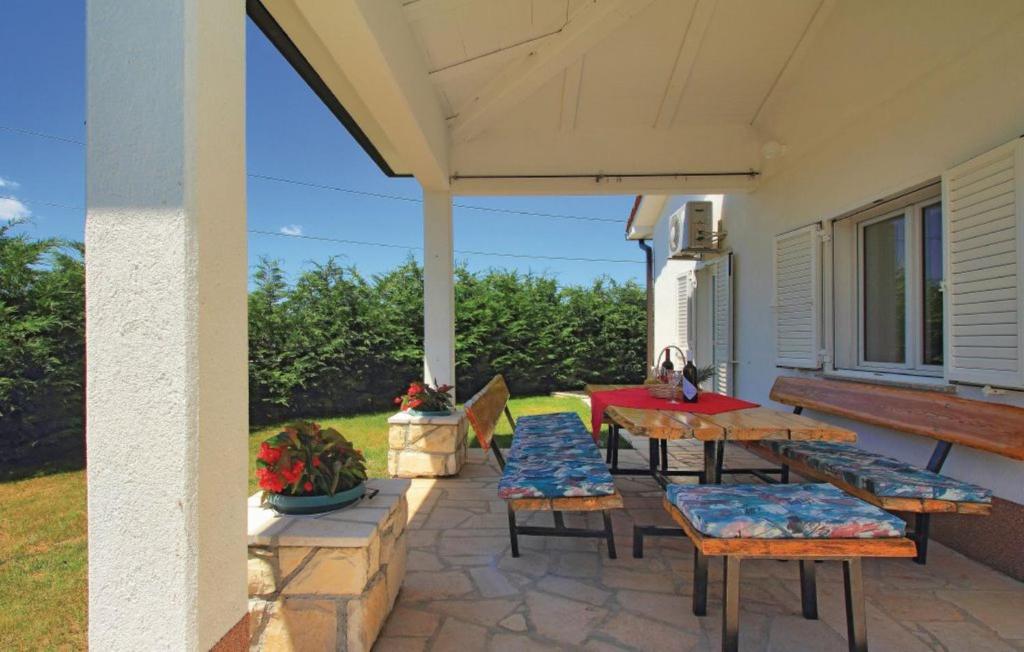Holiday Home Mia photo 3
