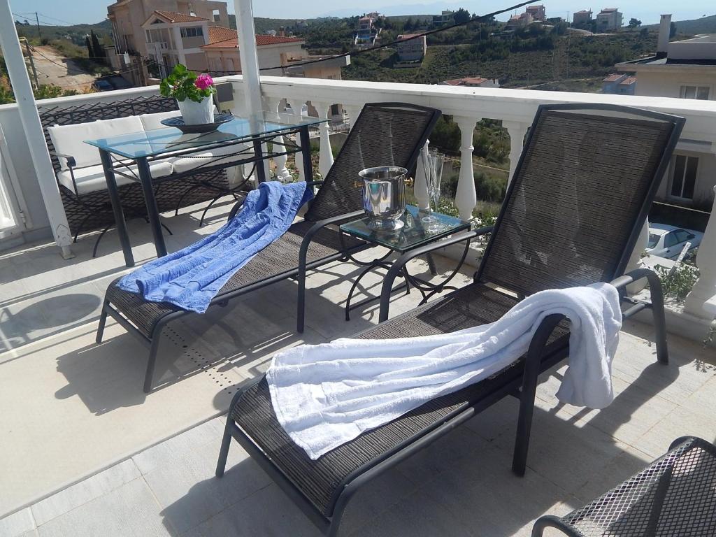 Peggy's Villa-House with private pool 25' from Athens Intl Airport photo 4