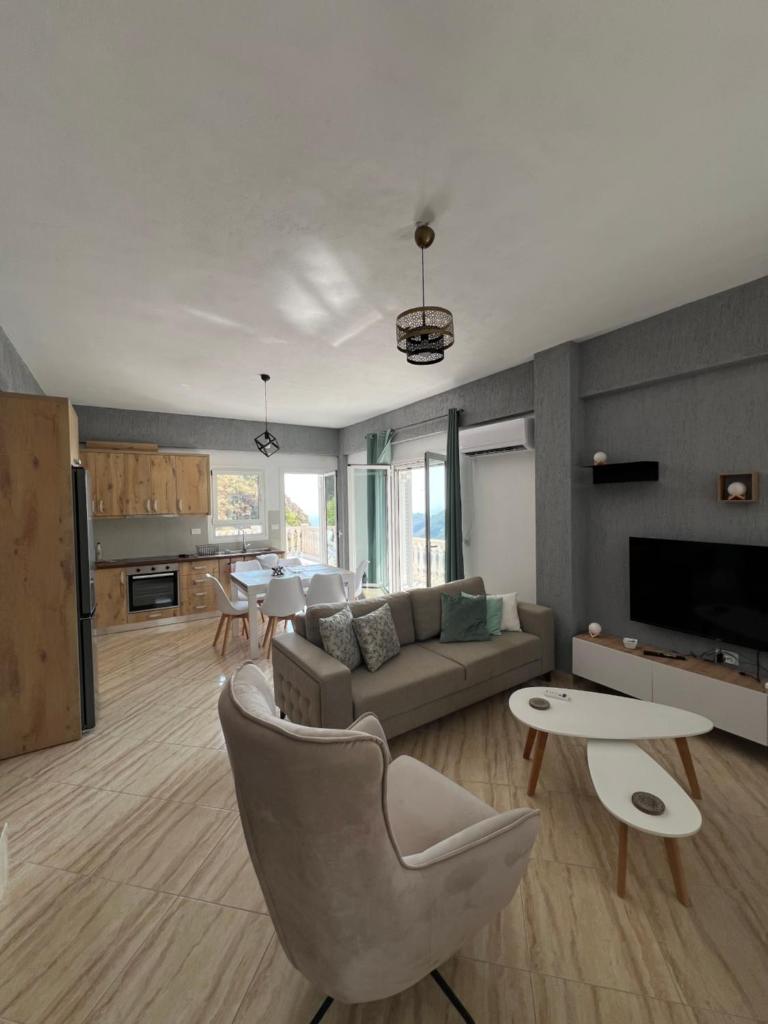SWEET HOME 1 photo 2