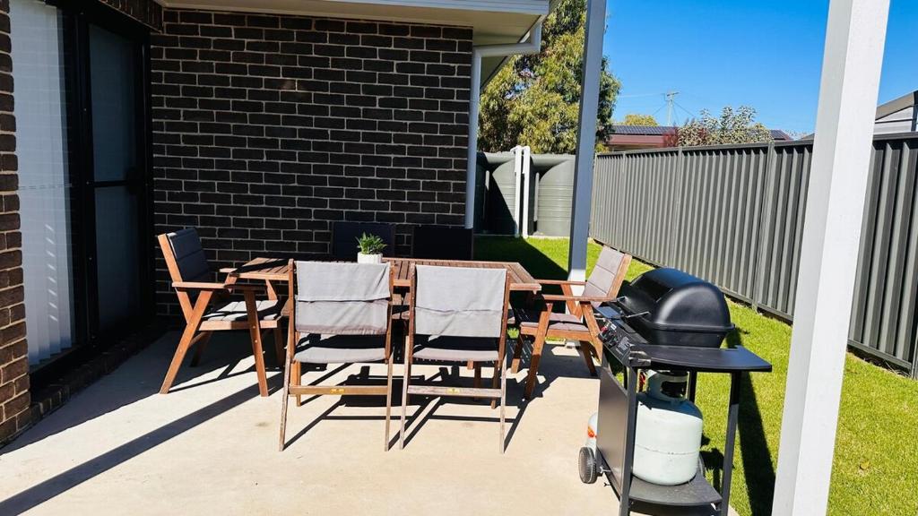 The Orange Haven - Relaxing Stay, Central Spot photo 3