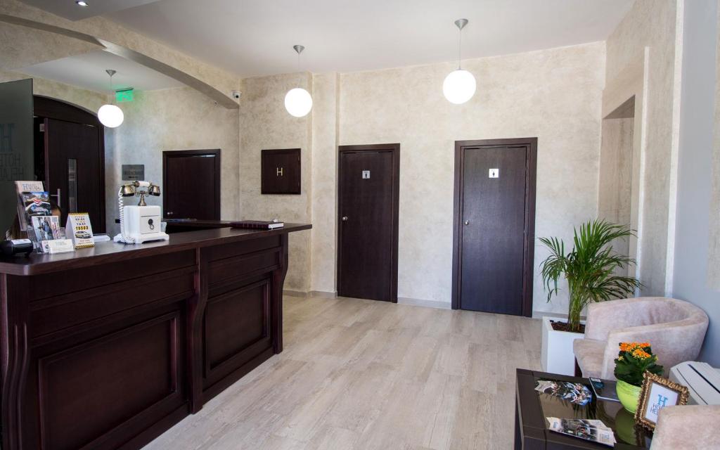 Hotel Helada photo 2
