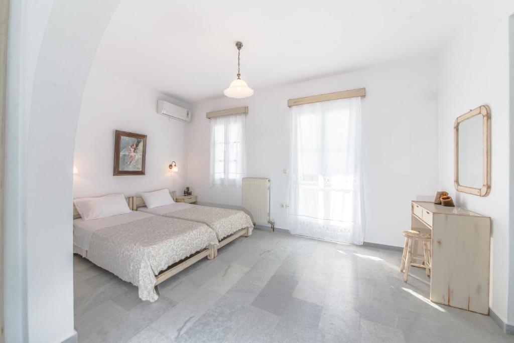 Студио (Deluxe Studio with Private balcony), Fragias Boutique Studios & Apartments
