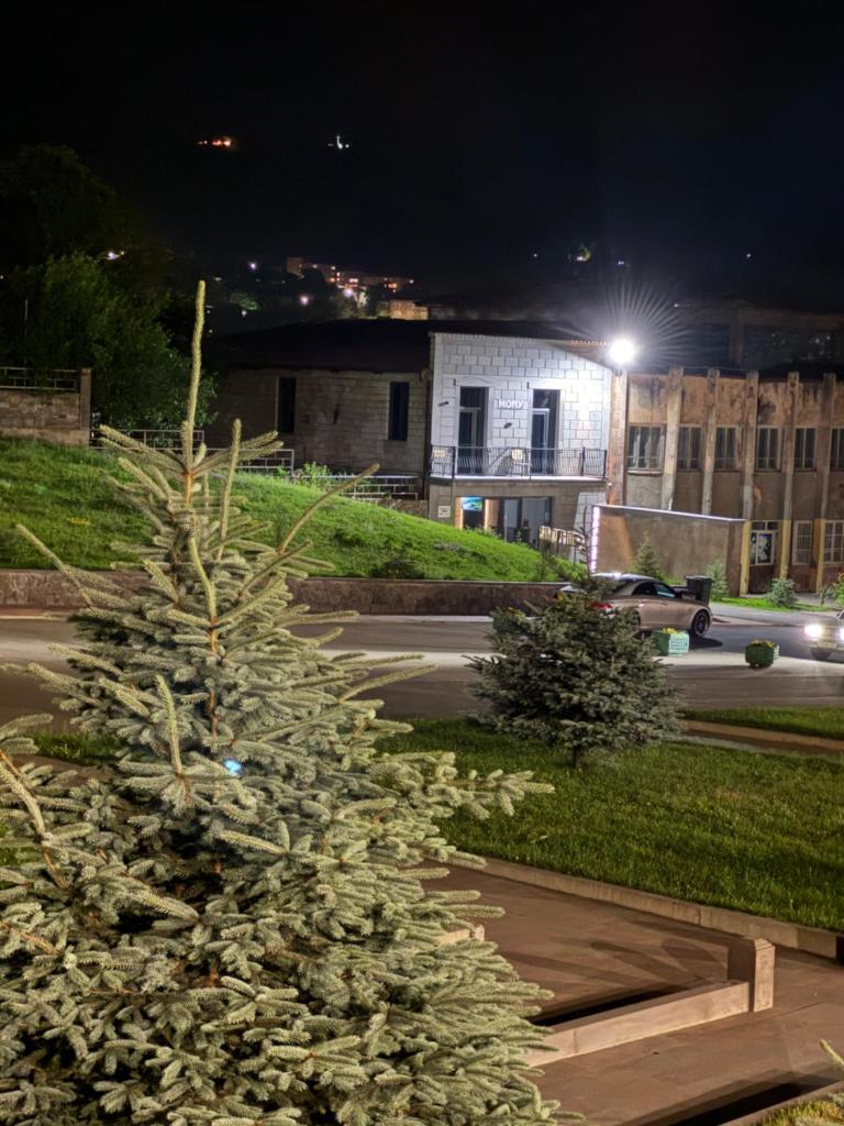 Mony Hotel photo 1