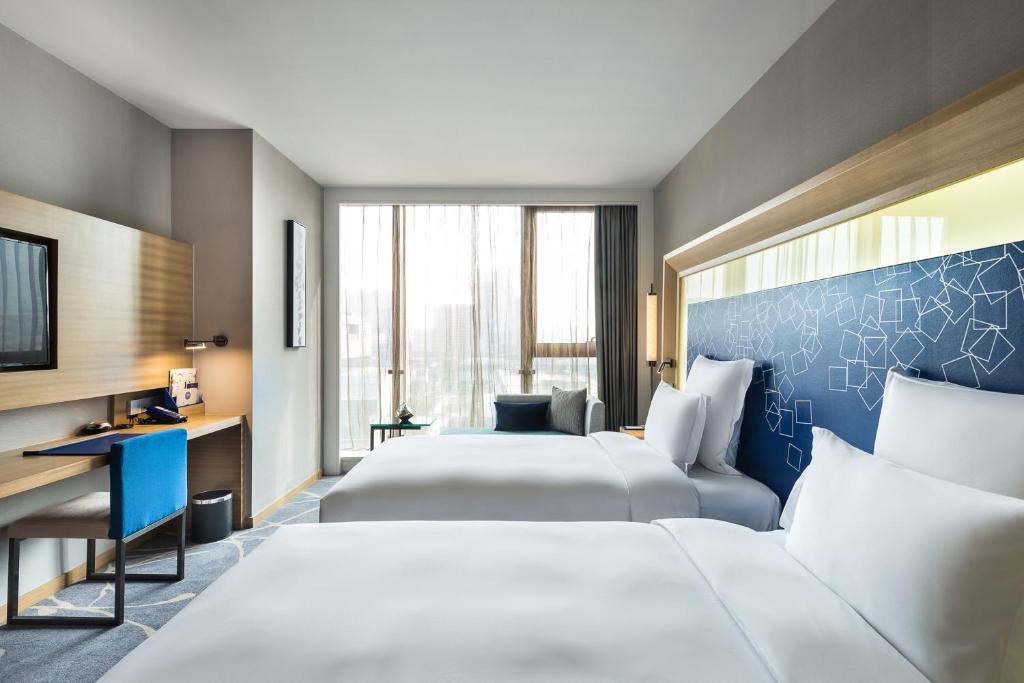 Двухместный (Улучшенный номер с 2 односпальными кроватями), Novotel Ningbo East
