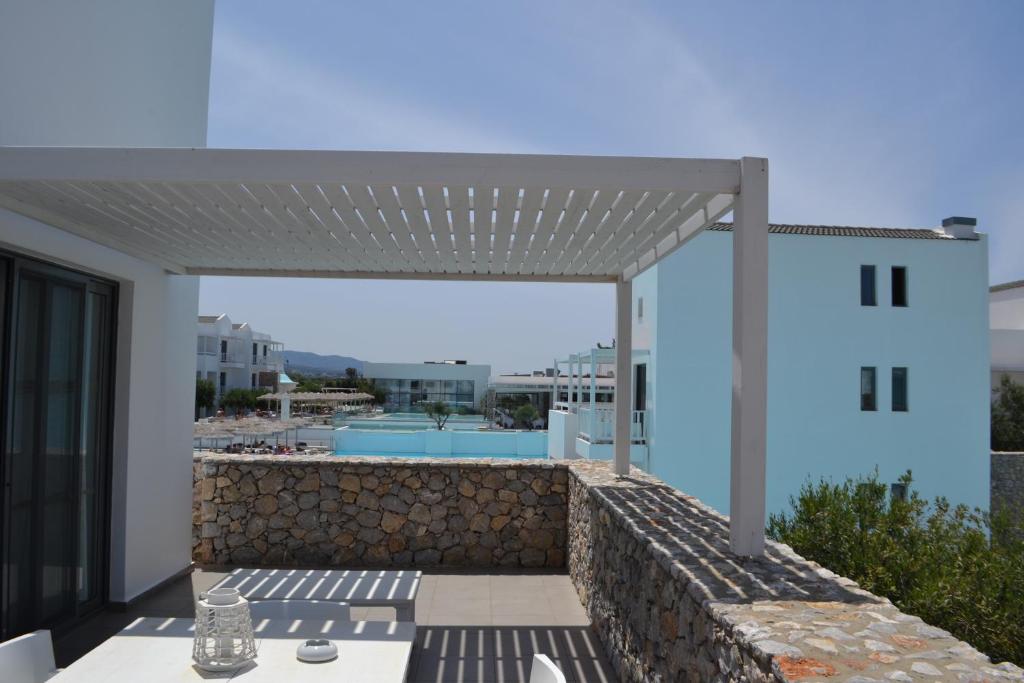 Diamond Deluxe Hotel Wellness & Spa - Adults only - Tap to explore photos
