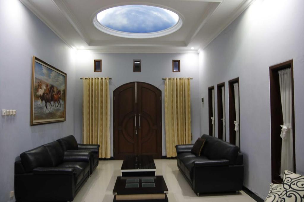 Shrine Guest House photo 4