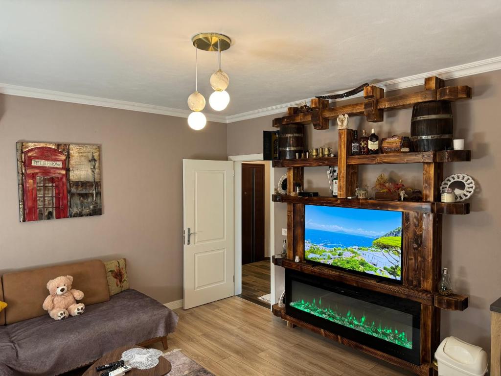 Entire 1 Bedroom Apartment