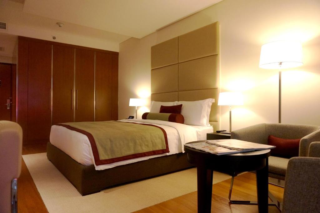 Двухместный (Улучшенный номер с кроватью размера «king-size»), Oryx Airport Hotel -Transit Only