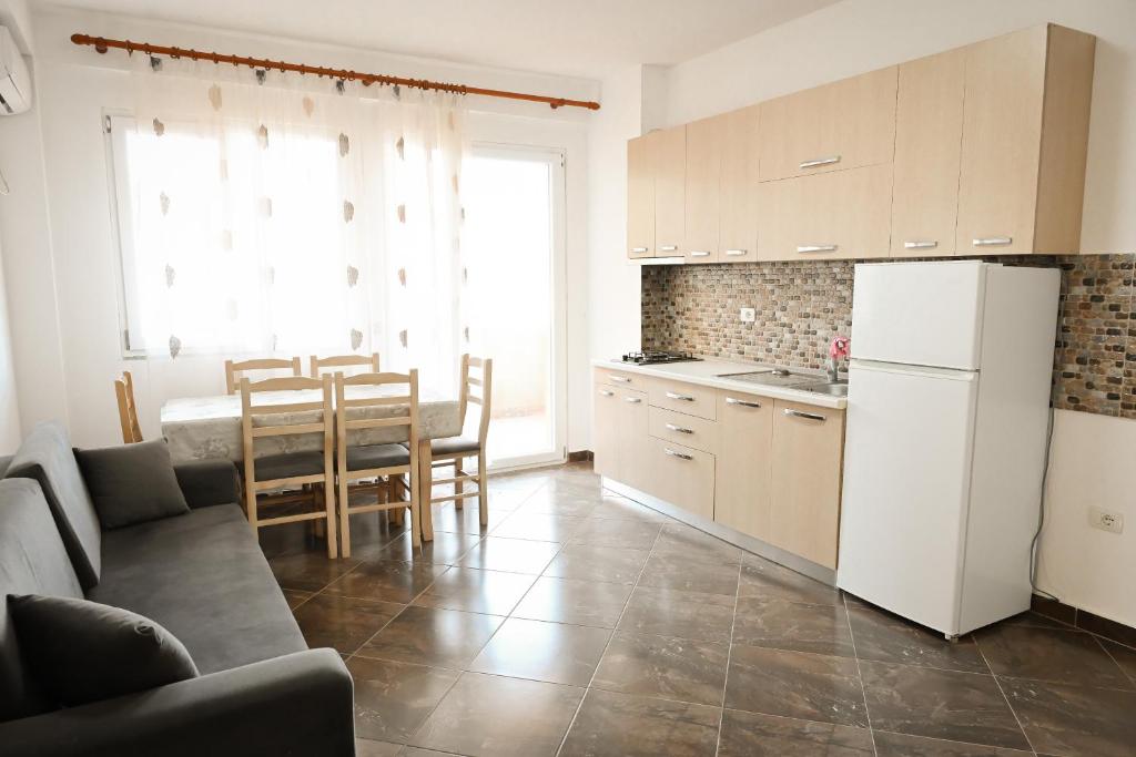 Shengjin Apartments photo 2