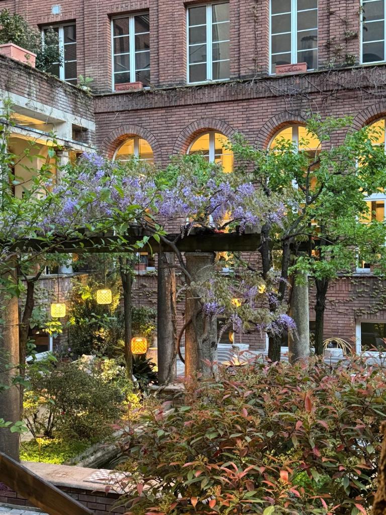 NEW GENERATION HOSTEL Milan center - Tap to explore photos