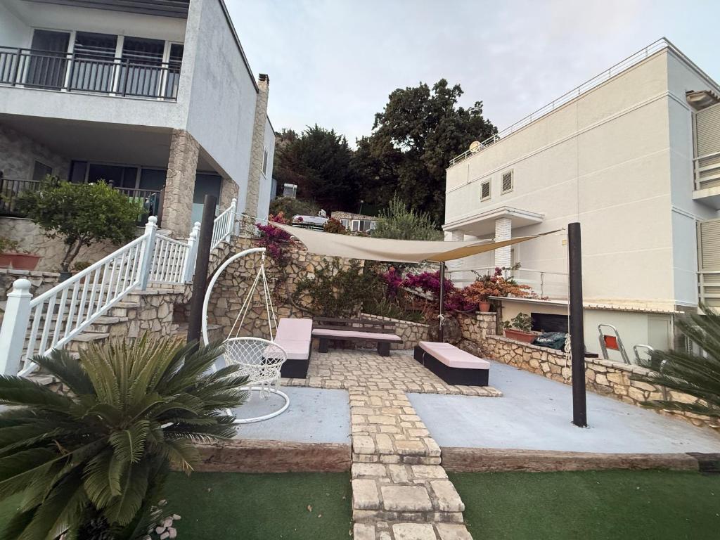 Privat Garden Villa photo 2