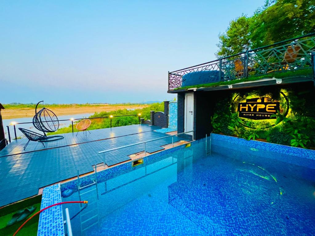 Hype house photo 2
