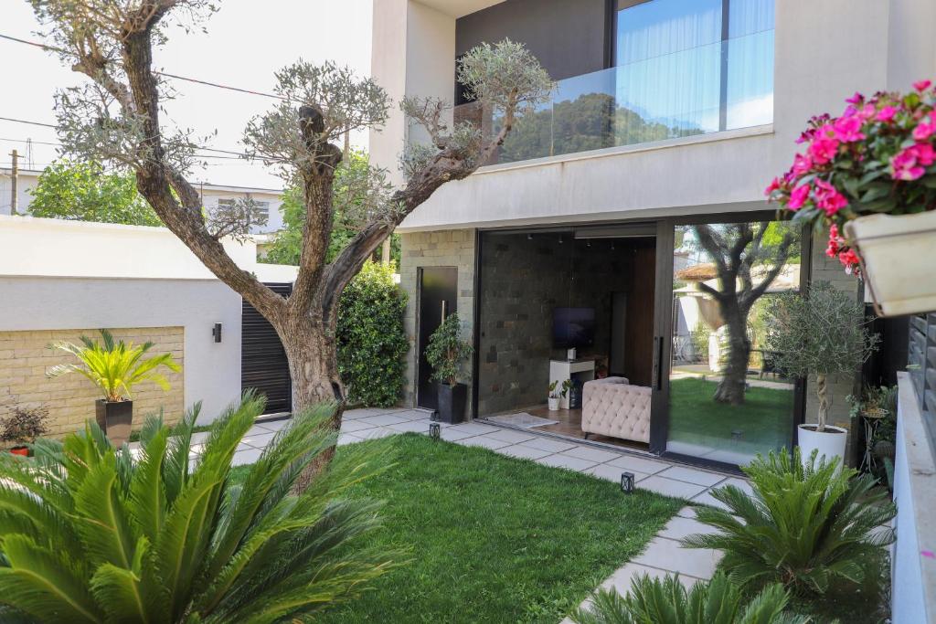Villa Flower Berat