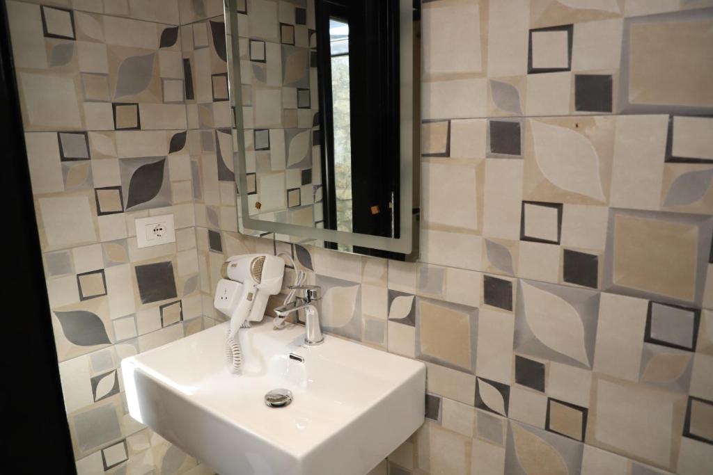 Villa Flower Berat photo 1