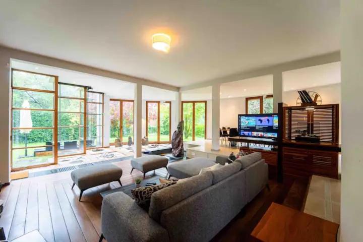 Havre de Paix à Bruxelles avec piscine, sauna, jacuzzi photo 3