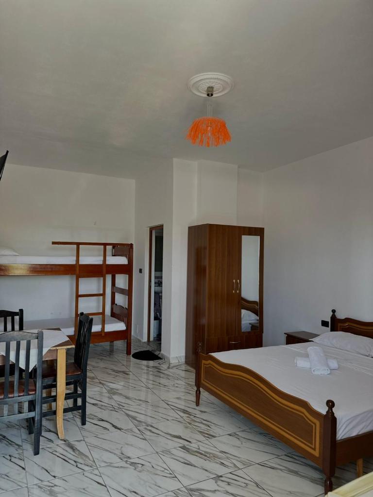 Restorant and Rooms Vellezerit Ndoj photo 1