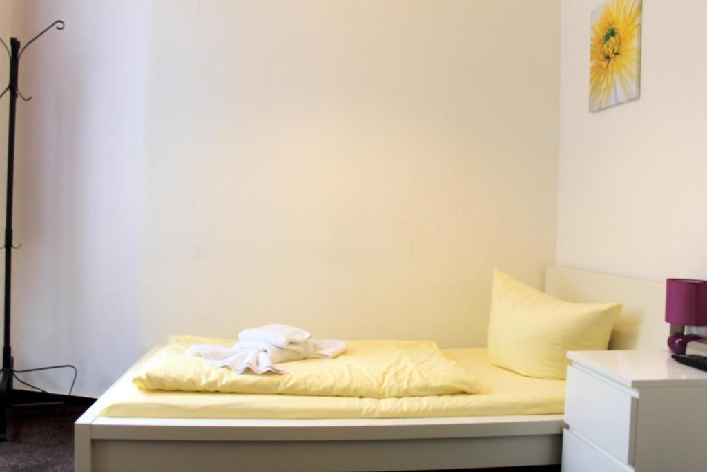 Одноместный (Небольшой одноместный номер с общей ванной комнатой), Pension Central Hostel Berlin