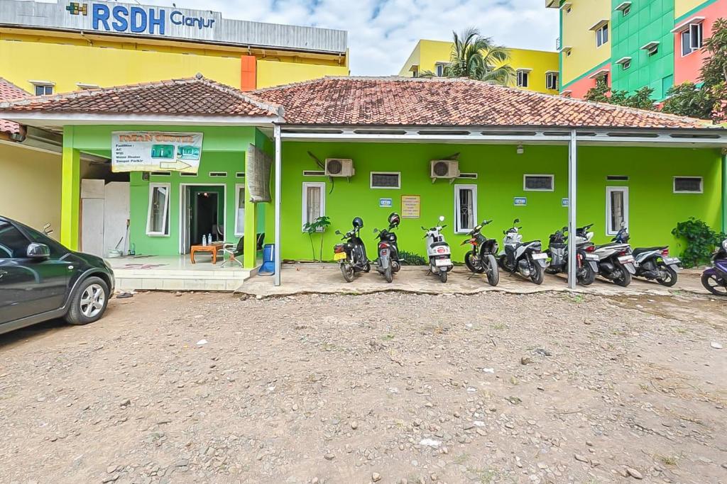 RedDoorz near RS Dr Hafiz Cianjur photo 4