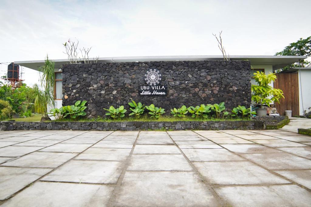 Little Haven - Family Japanese Stay with Private Pool in Jogja photo 3