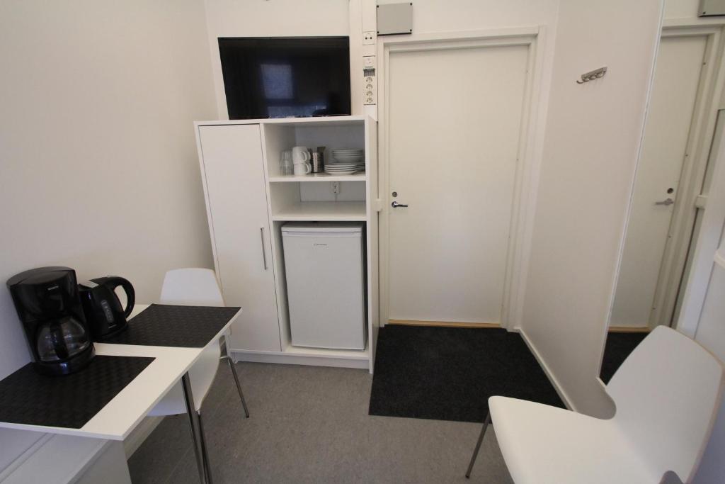 Одноместный (Одноместный номер с общей ванной комнатой), Forenom Hostel Helsinki Pitäjänmäki