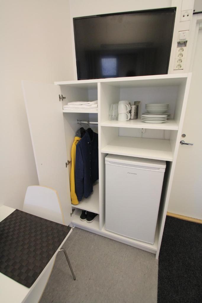 Одноместный (Одноместный номер с общей ванной комнатой), Forenom Hostel Helsinki Pitäjänmäki