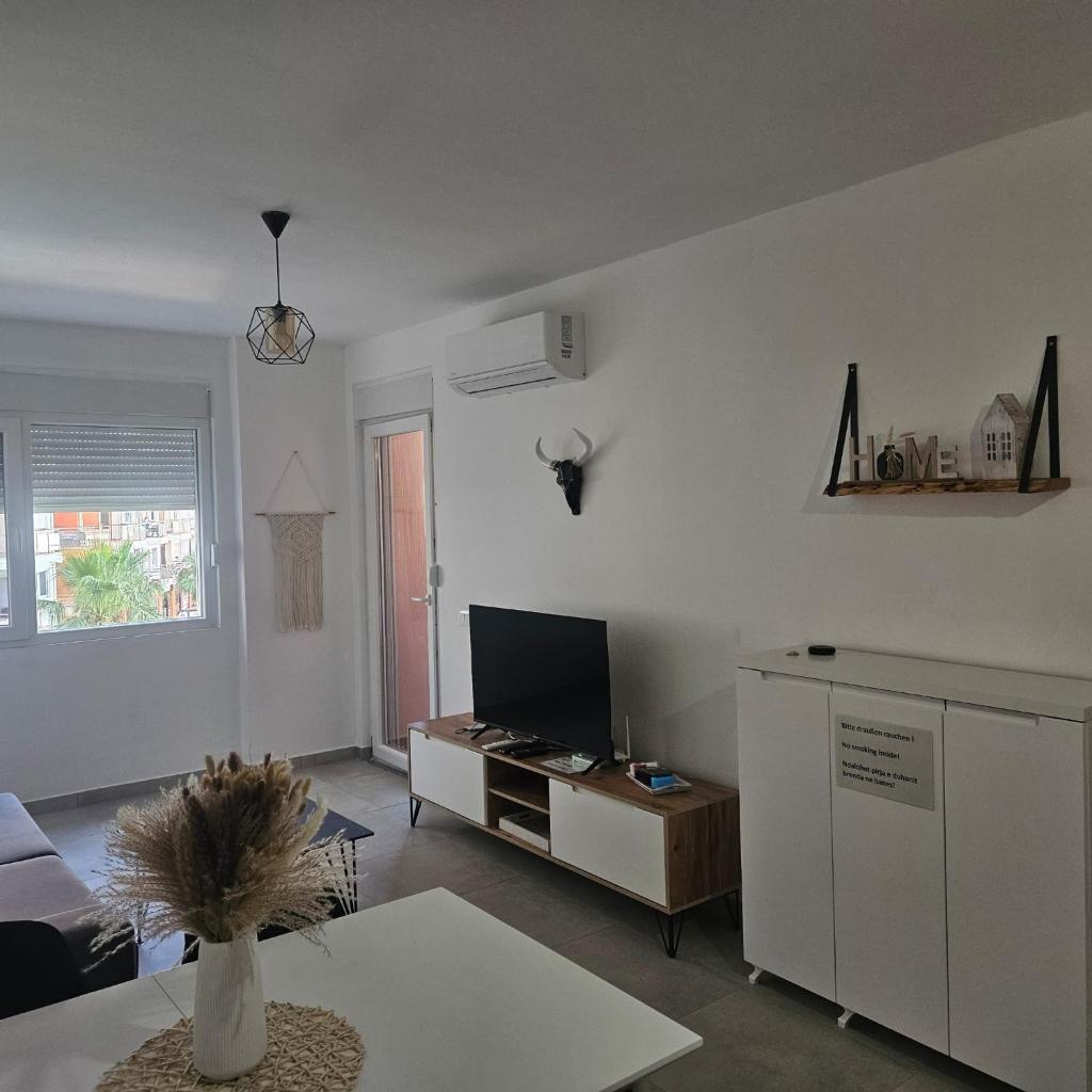 Sebo Apartment for rent Shengjin Albania photo 2