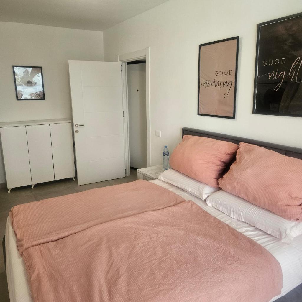 Sebo Apartment for rent Shengjin Albania photo 3