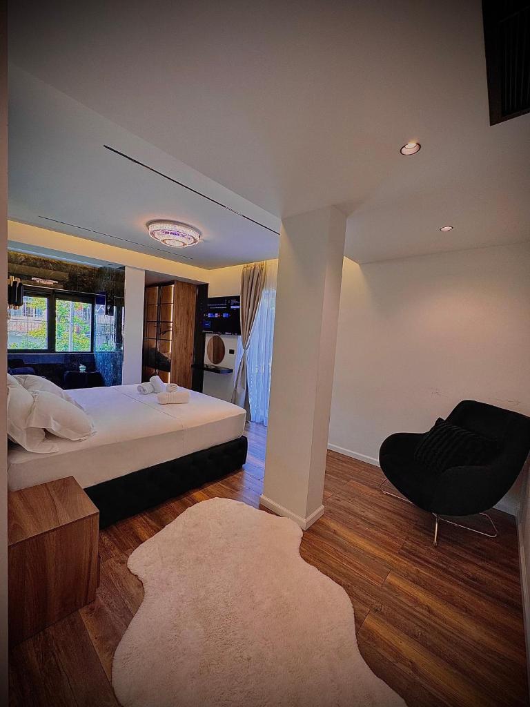 Martin Luxury Hotel photo 1