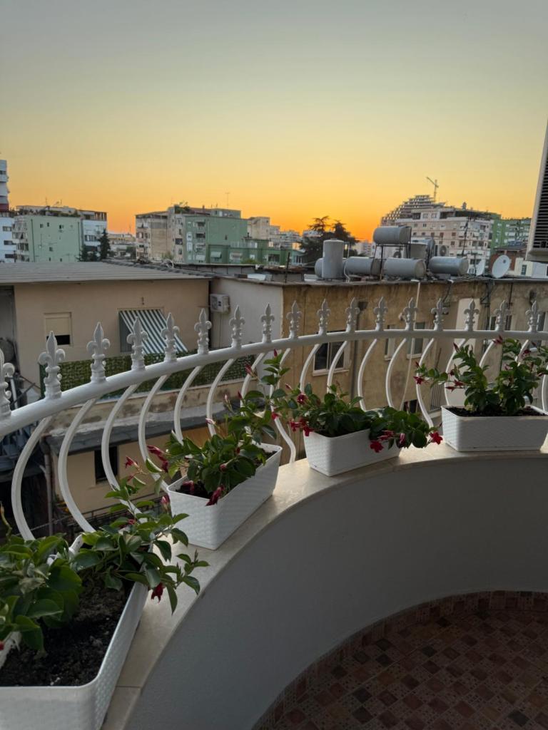 Lunarist - Luxury Suites with Jacuzzi in Blloku Tirana photo 1