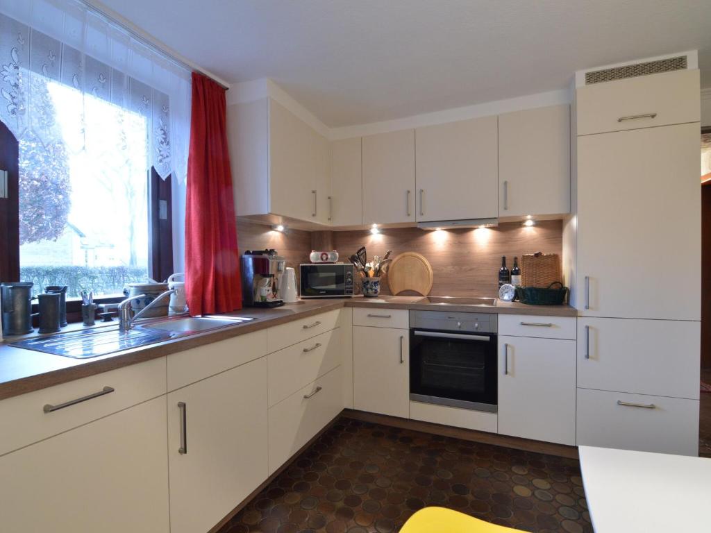 Holiday home for 8 people in Butgenbach photo 2