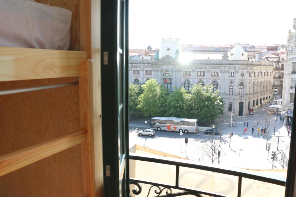 Номер (Кровать в общем номере с 4 кроватями), Nice Way Porto Hostel