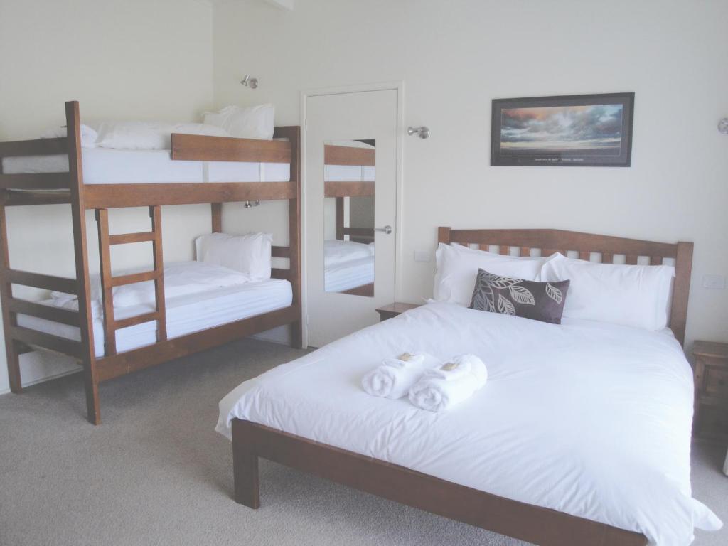 Off Mountain Accommodation photo 2