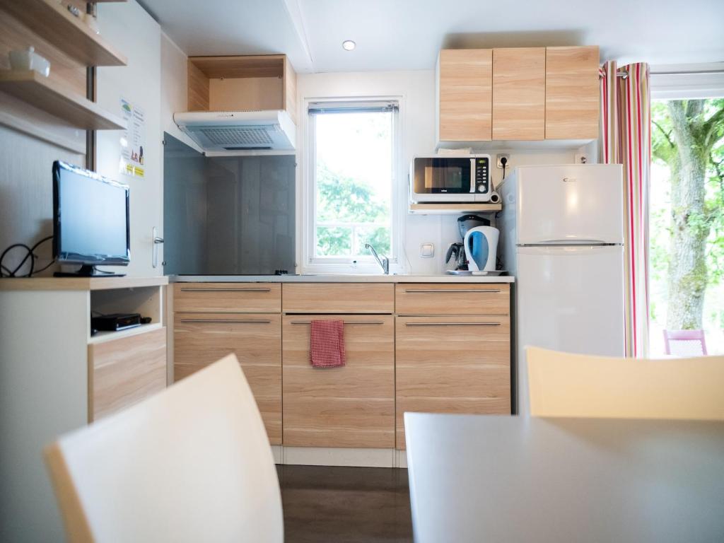 Lovely Chalet with Microwave in Ardennes photo 1