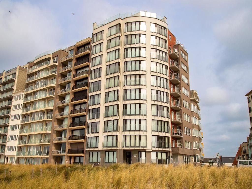 Apartment with frontal sea view