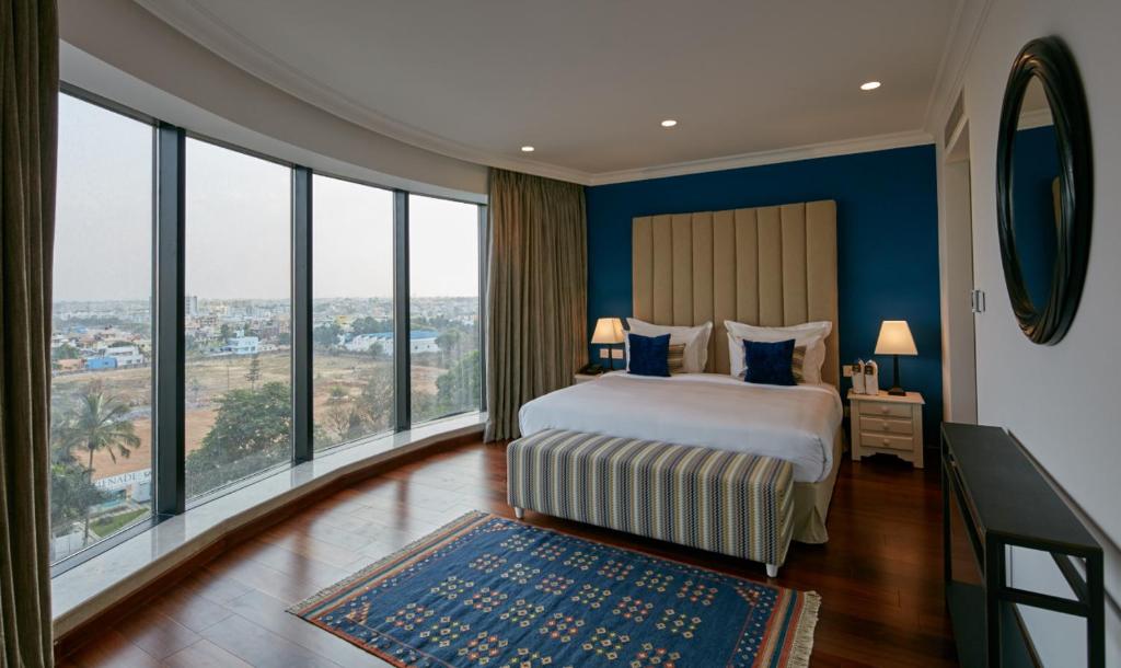 Сьюит (Library Suite), The Waverly Hotel & Residences