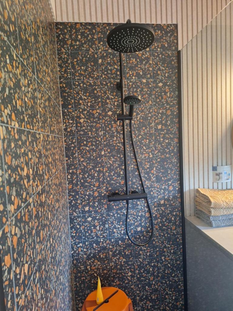 Une chambre en ville photo 4