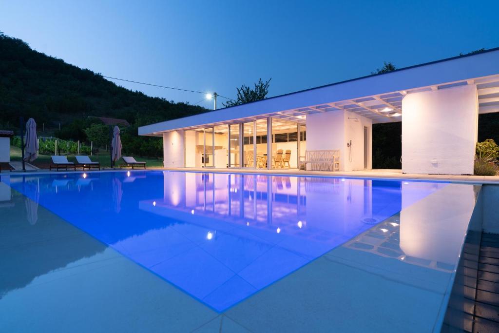 Old Vineyard Estate photo 4