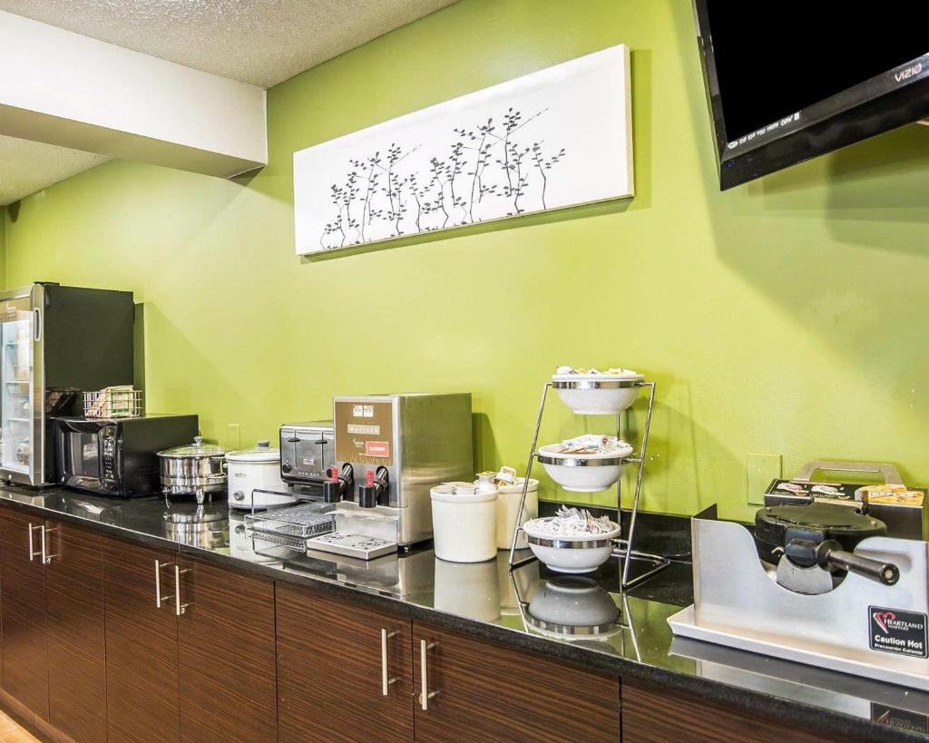 Sleep Inn South Joplin photo 3