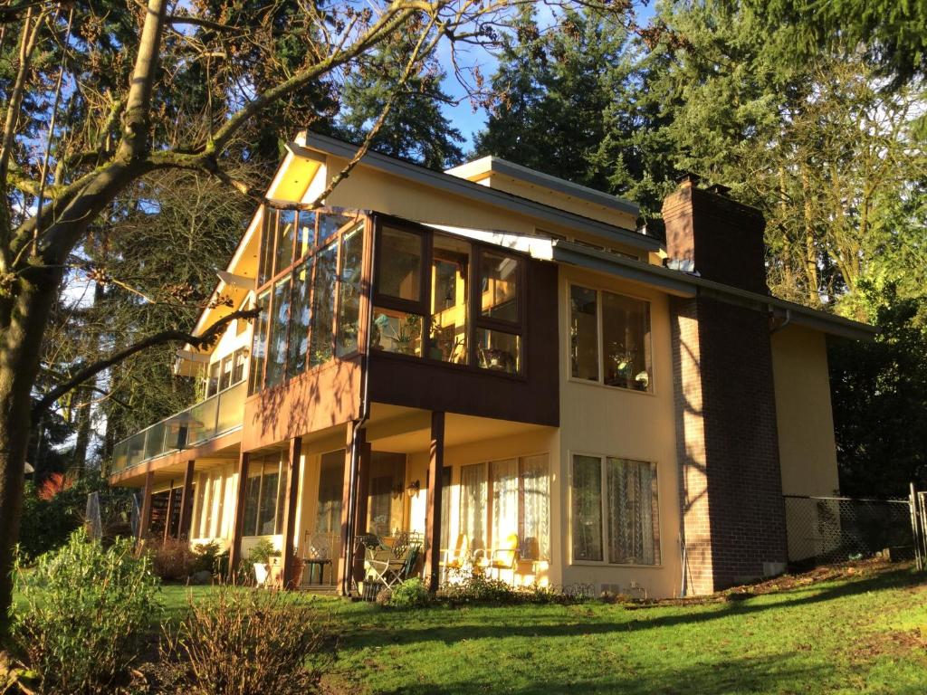 A Cascade View Bed And Breakfast image