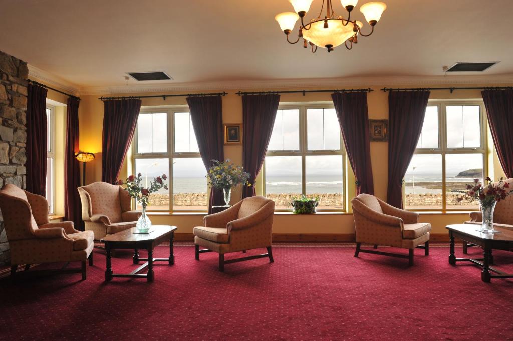 Fitzgeralds Hotel photo 2