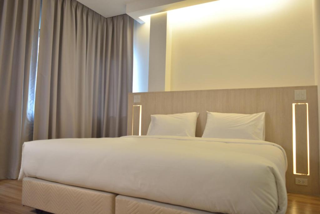 Двухместный (Бюджетный двухместный номер с 1 кроватью), Rezt Bangkok