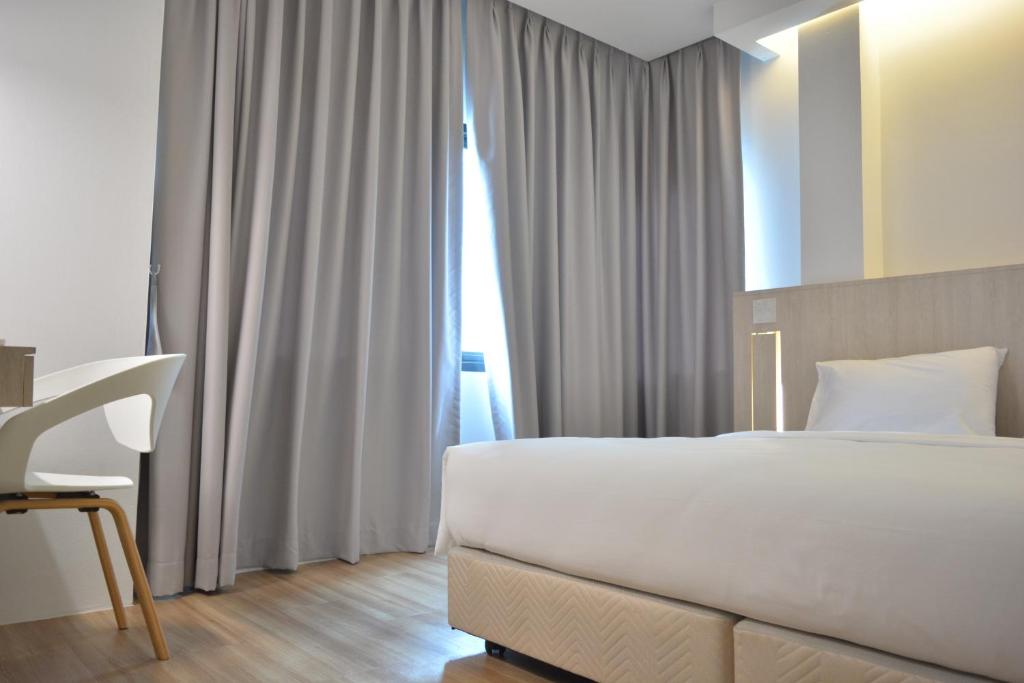 Двухместный (Бюджетный двухместный номер с 1 кроватью), Rezt Bangkok