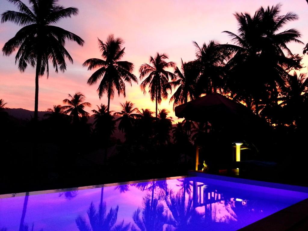 Вилла (Вилла Делюкс с 2 спальнями и собственным бассейном), Tropical Season Villa Resort
