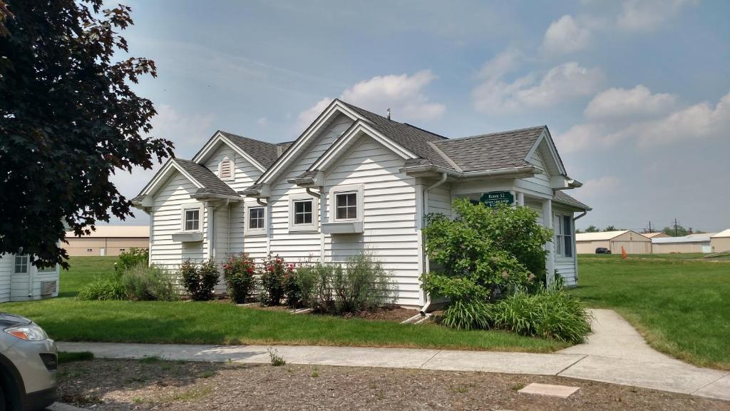 Spruce Lane Lodge and Cottages photo 1