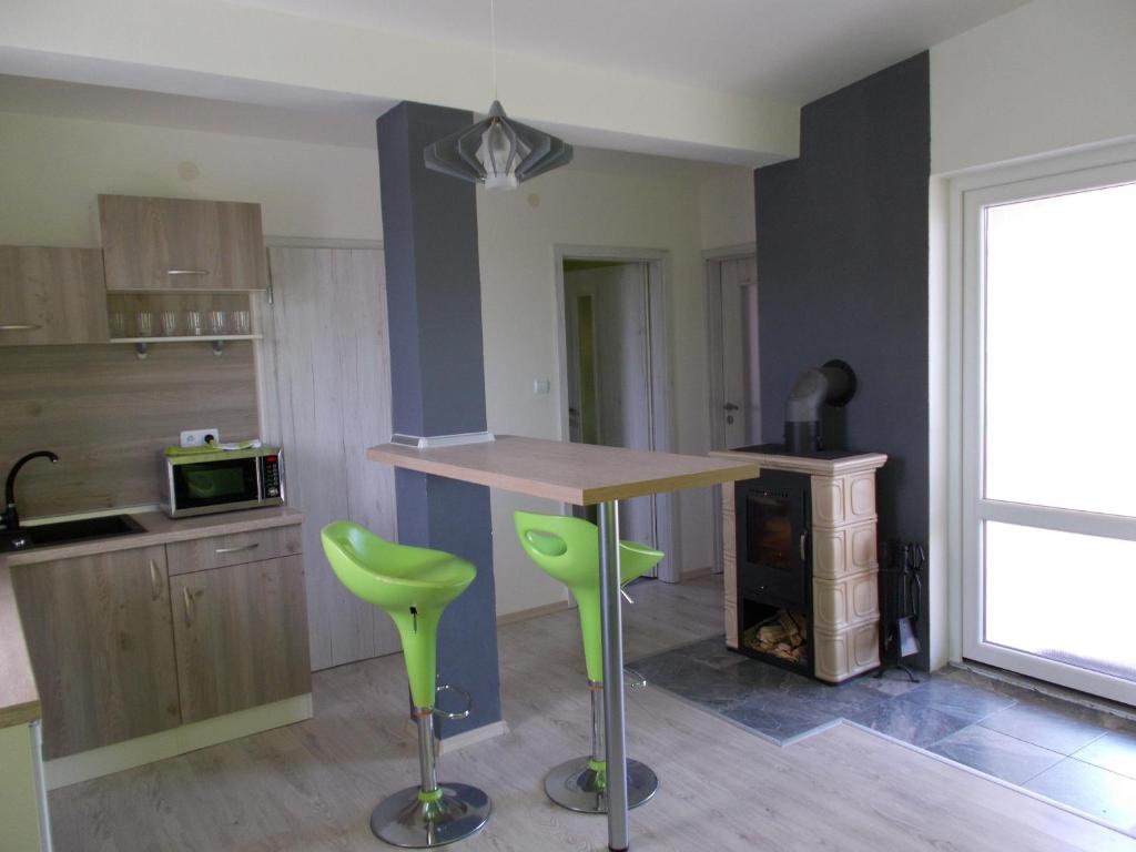 Apartmány Vihorlat I photo 3
