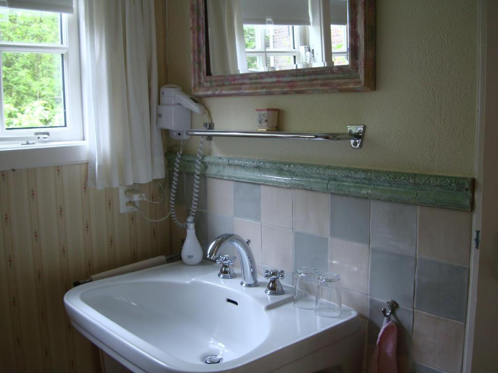 B&B Hotel California photo 3