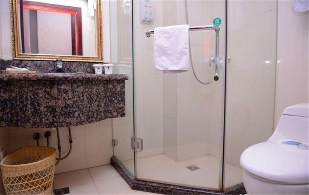 Двухместный (Двухместный номер «А» с 1 кроватью без окон), GreenTree Inn Heilongjiang Harbin Zhongyang Street Business Hotel