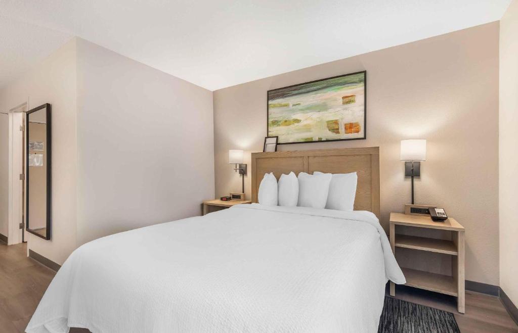 Extended Stay America Suites Seattle Bothell West - Tap to explore photos