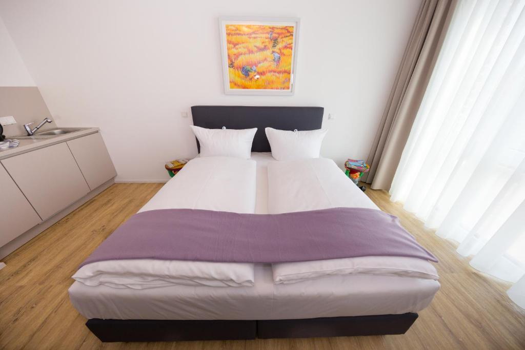 Country Inn Suitenhotel photo 2